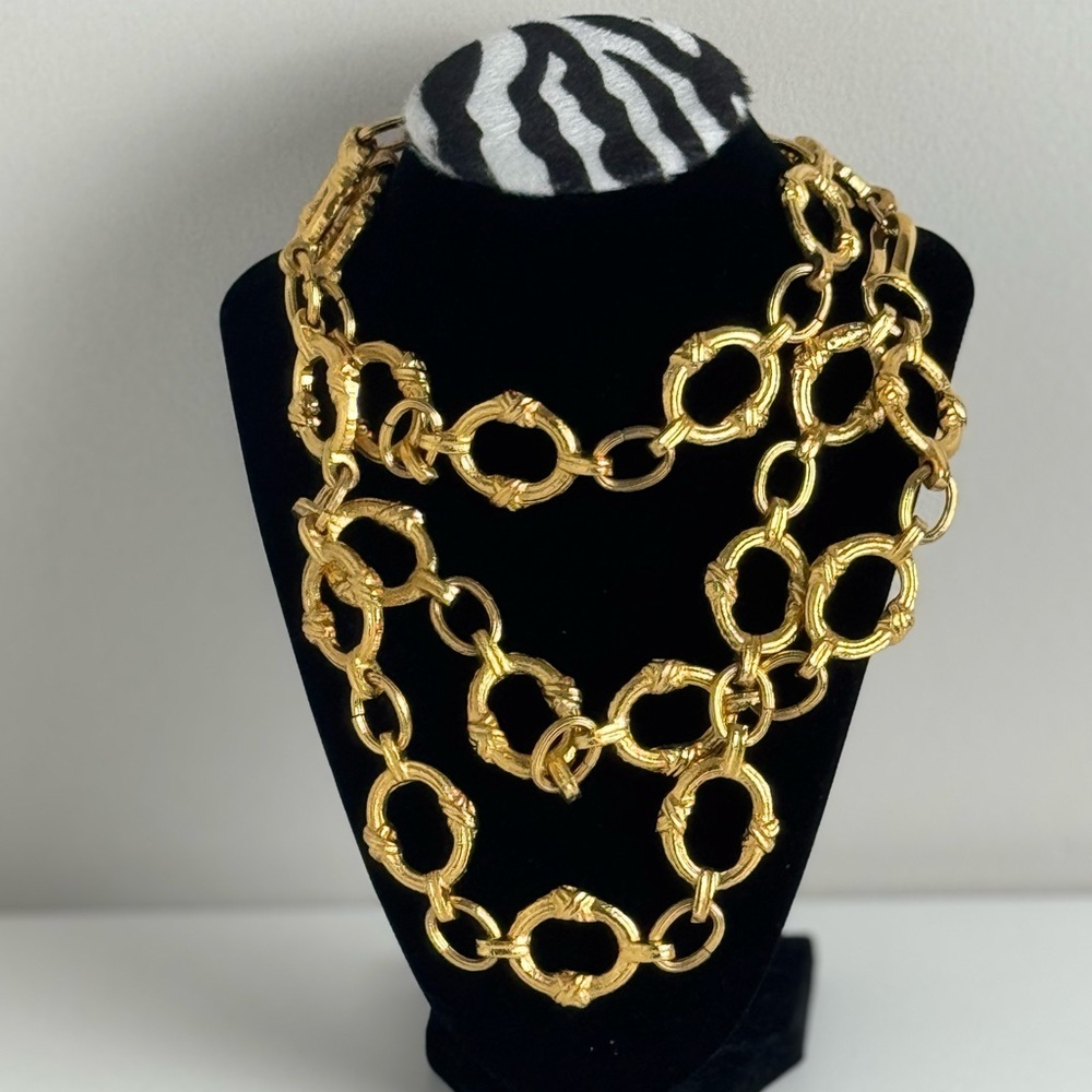 Elegant Gold Chain Necklace